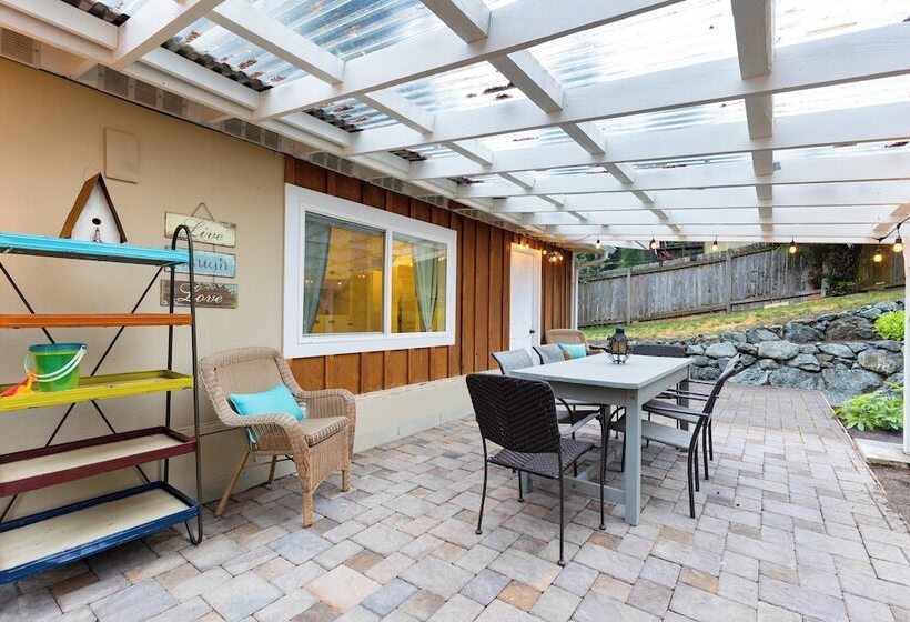 Cottage By The Bay By Avantstay 0.5mi To Beach!