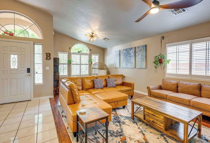 Spacious Mesquite Home ~ 3 Mi To Golf Courses!