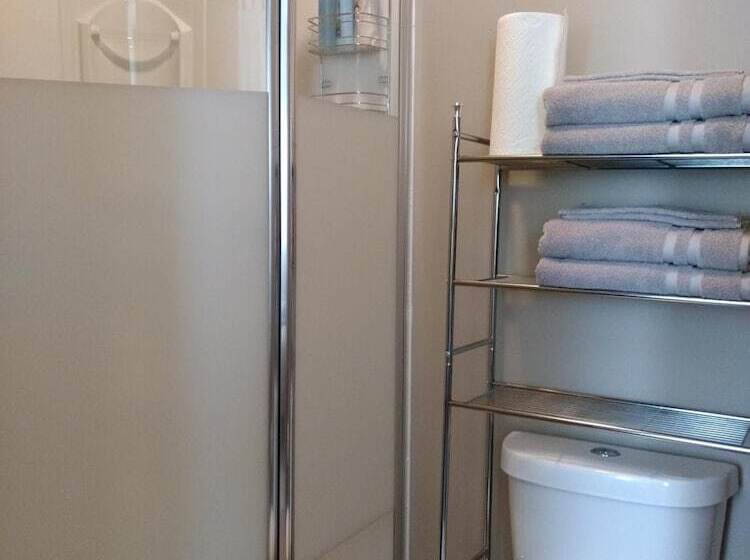 تختخواب و صبحانه Carraway Guest House