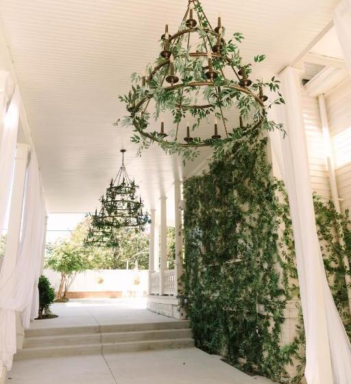 تختخواب و صبحانه Stanley House Inn