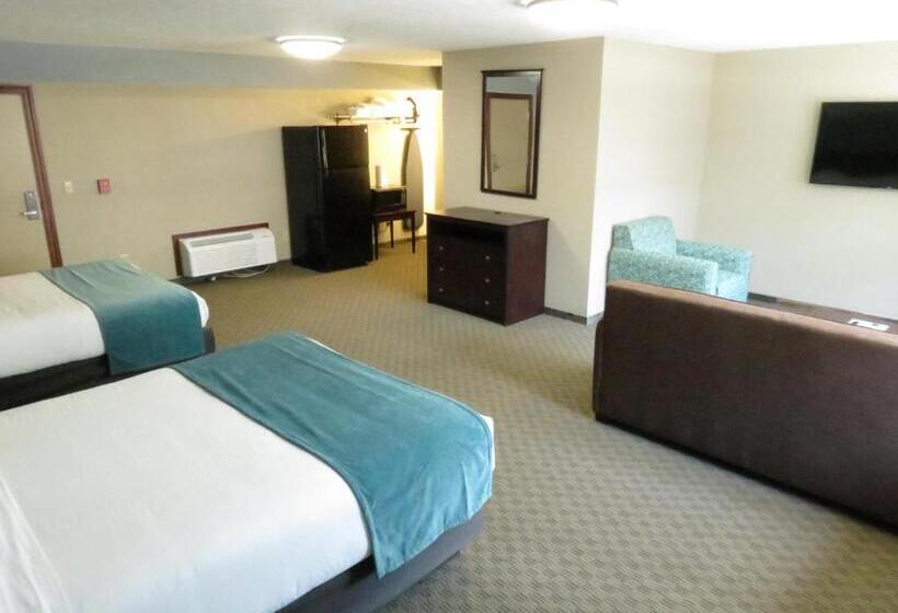 Edgewater Hotel And Suites