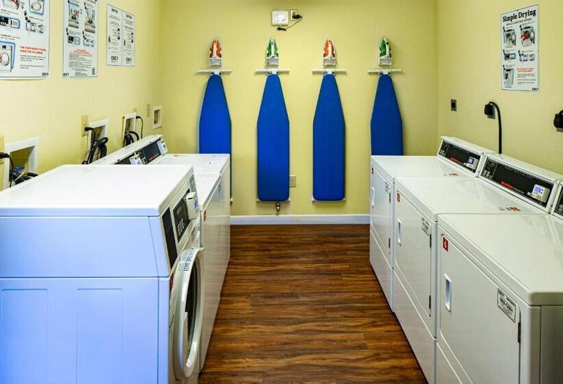 ホテル Affordable Suites Mooresville