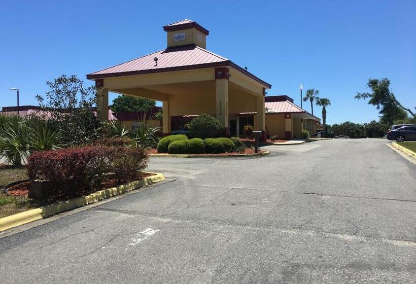 فندق Rodeway Inn