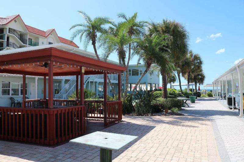 Мотель Miramar Beach Resort