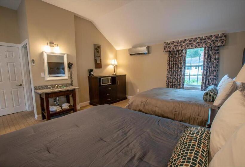 استراحتگاه New England Inn & Lodge