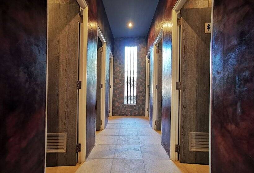 هتل Hi Samui Hostel