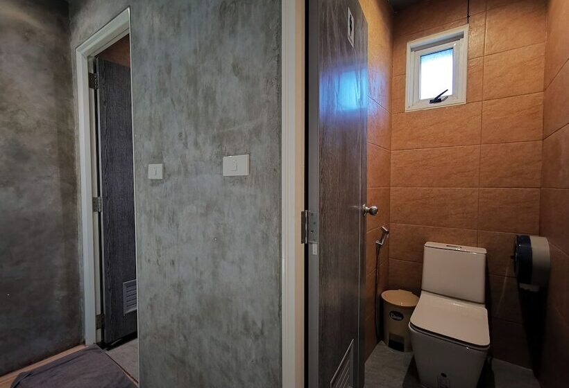 هتل Hi Samui Hostel