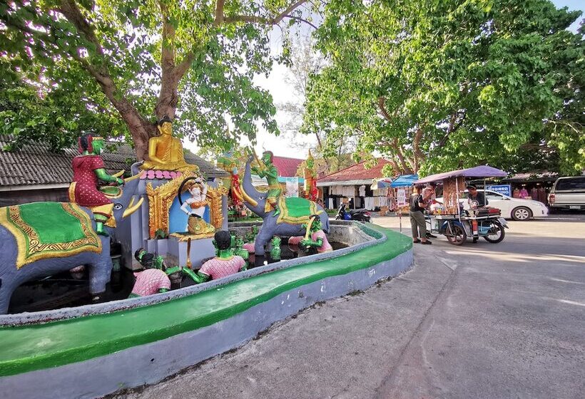 هتل Hi Samui Hostel
