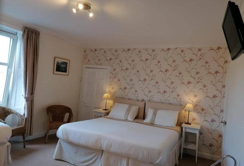 Broomfield House Bed And Breakfast