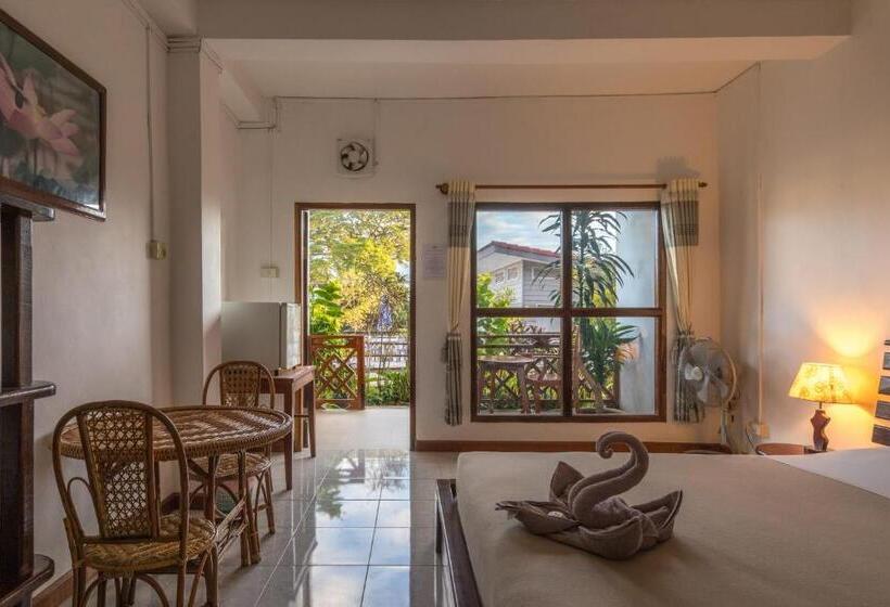 ホテル Baba Guesthouse