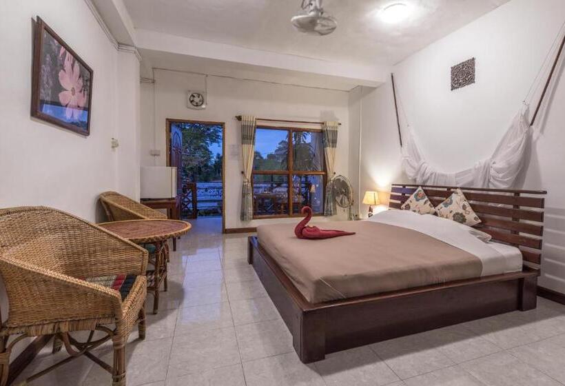ホテル Baba Guesthouse