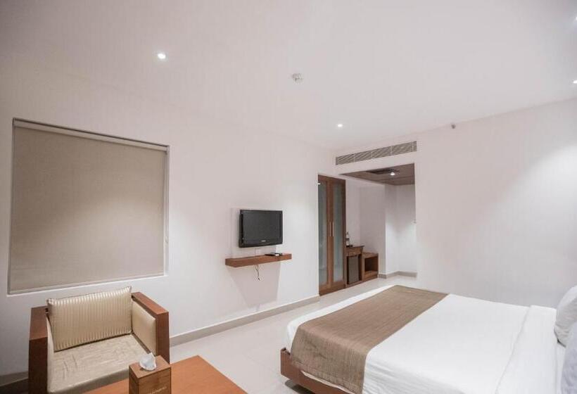 فندق Niya Regency