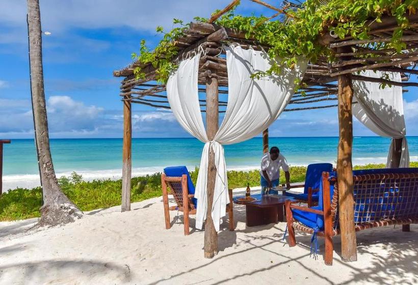 בית מלון כפרי The Sands Beach Resort