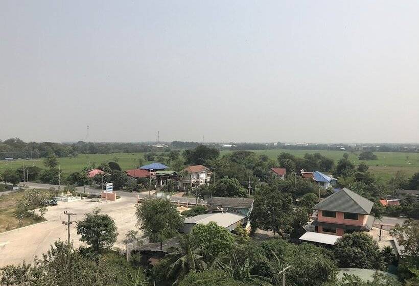 فندق Toh Buk Seng Ayutthaya
