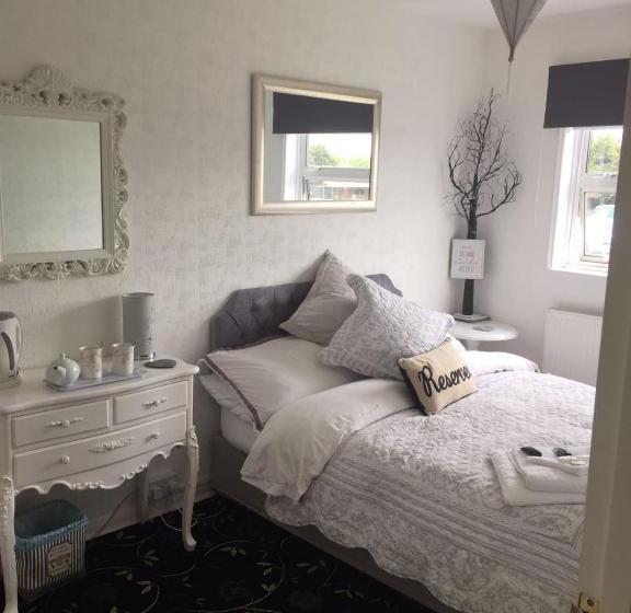 Southend Airport Bed & Breakfast