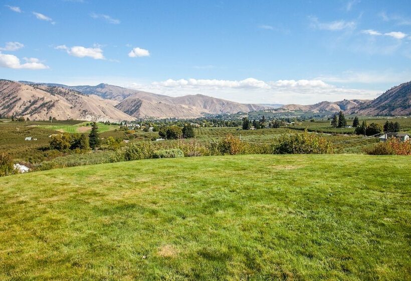 مبيت وإفطار Cascade Valley Inn