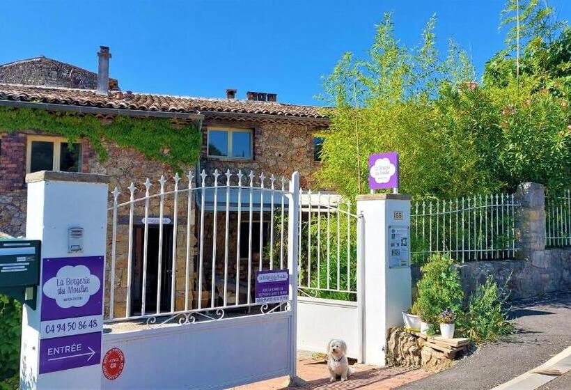 تختخواب و صبحانه La Bergerie Du Moulin