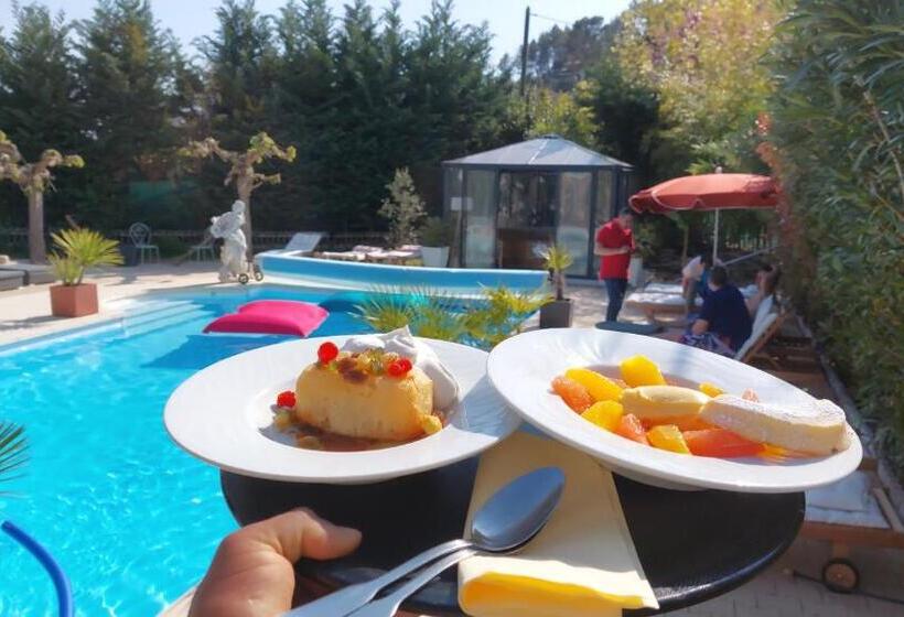 تختخواب و صبحانه La Bergerie Du Moulin