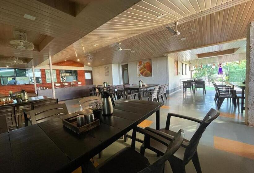 مبيت وإفطار The Mango Inn