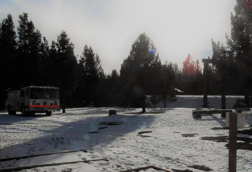 فندق Eagle Crater Lake Inn