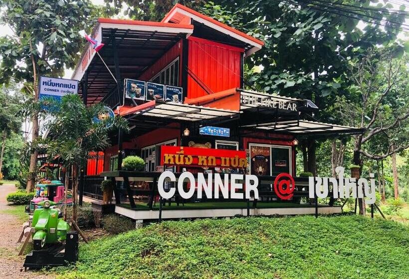 هاستل หนึ่งหกแปดconnerแอดเขาใหญ่