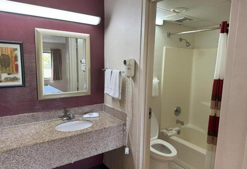 모텔 Sycamore Suites