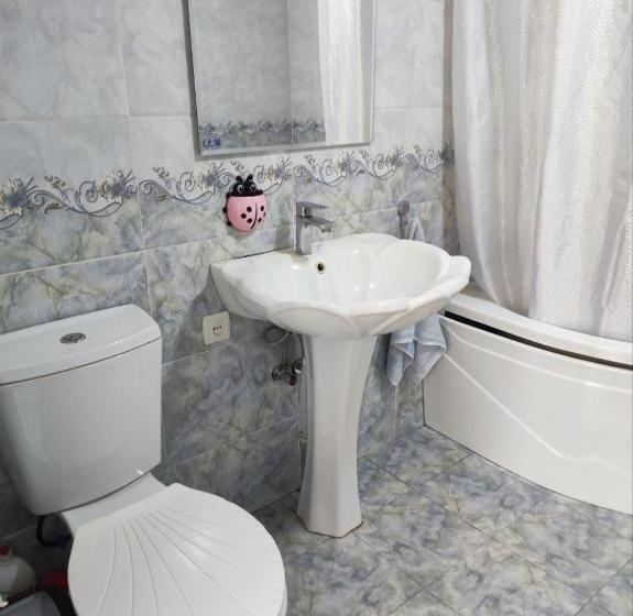 פנסיון Saidjanov Hostel