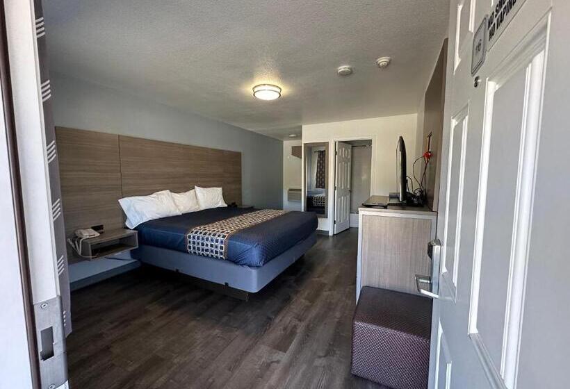 Sands Motel
