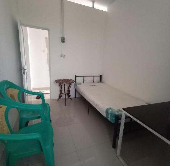Общежитие Almic Guesthouse Bogor