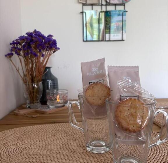 مبيت وإفطار Bed En Brochje De Oase