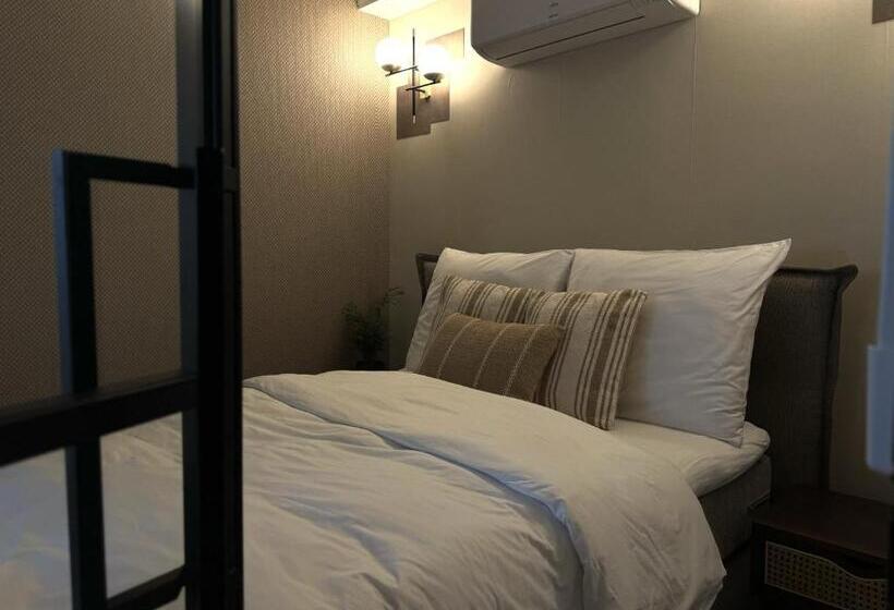 تختخواب و صبحانه Berg En Bos Suite