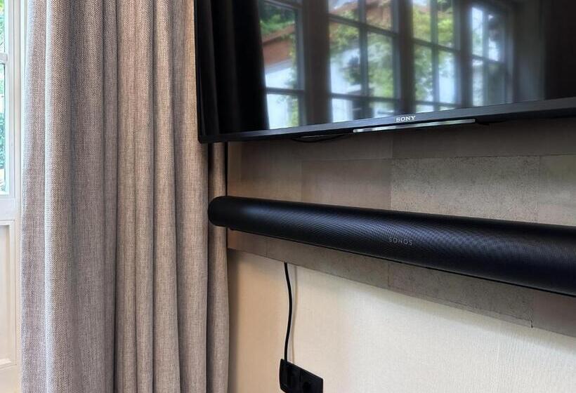 تختخواب و صبحانه Berg En Bos Suite