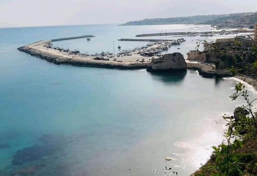 تختخواب و صبحانه Tante Elke Haus