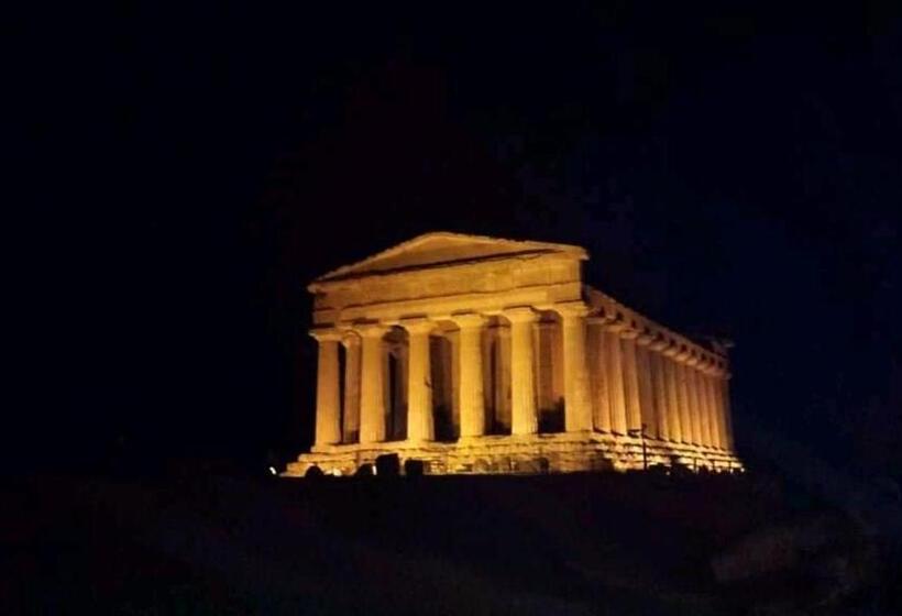 تختخواب و صبحانه Tante Elke Haus