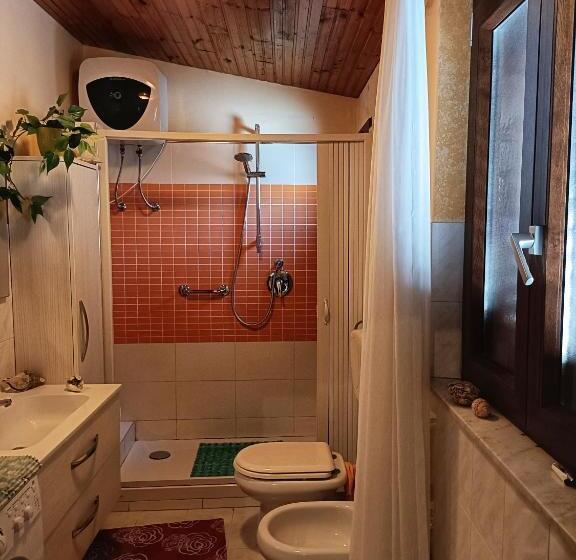 تختخواب و صبحانه Tante Elke Haus