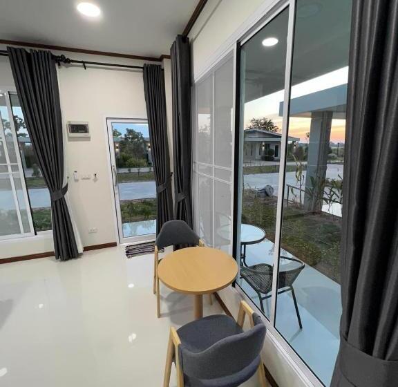 Black And Yellow Hostel