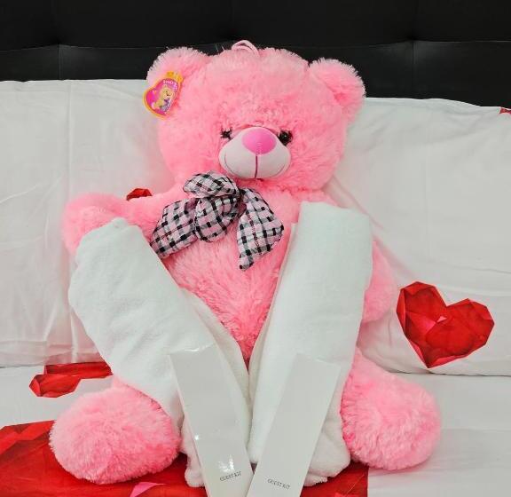 فندق Lakwatsero Caviteño Suites