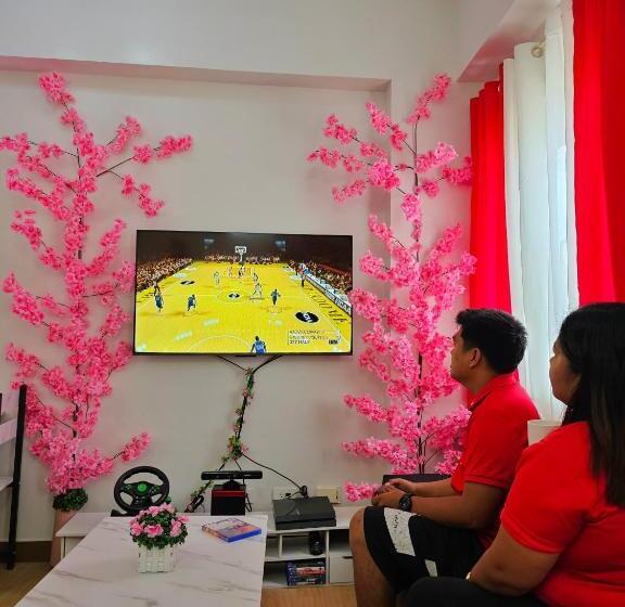 فندق Lakwatsero Caviteño Suites