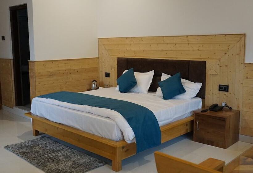 בית מלון כפרי Maulyar Forest Resort