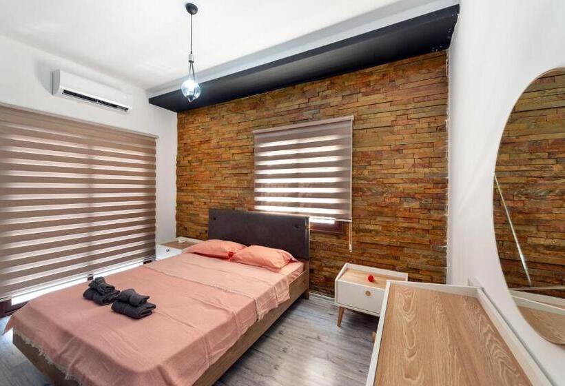 پانسیون Nicosia Suites