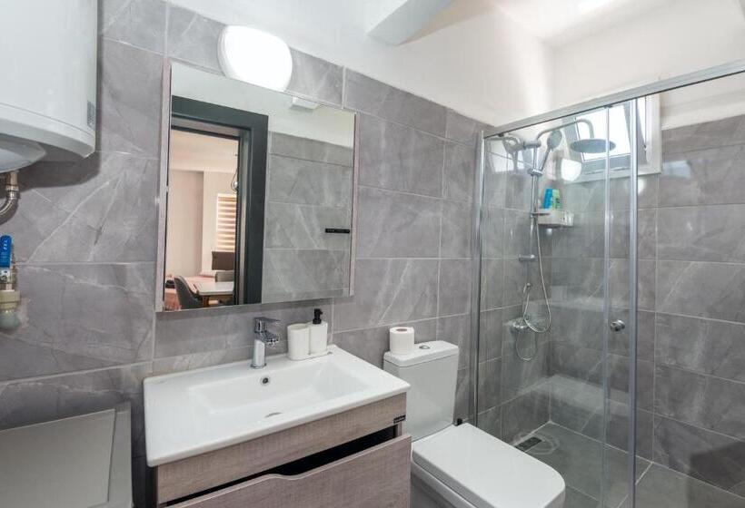 پانسیون Nicosia Suites