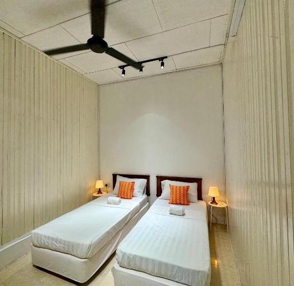 بنسيون Rumah Jambu Manis Netflix,free Wifi, 3 Minutes To Kuala Berang