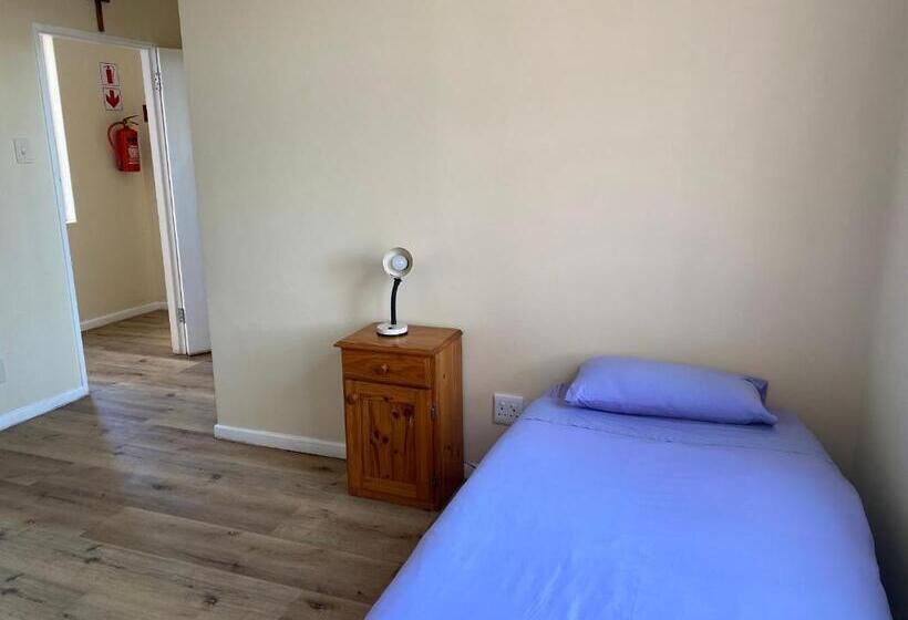 פנסיון St Luke S Retreat Centre And Guest House