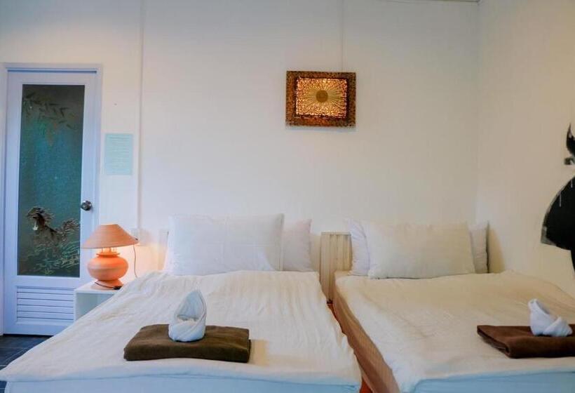 The Light House Resort   Kohlarn เดอะไลท์เฮ้าส์รีสอร์ท เกาะล้าน