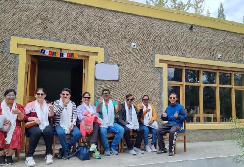 مبيت وإفطار Ladakh Mountian Escape Camp By Lexstays