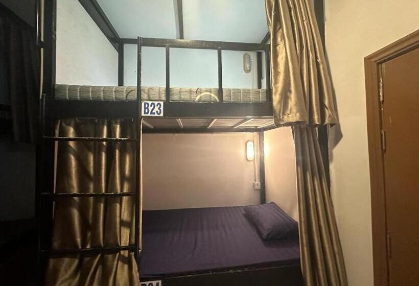 David Hostel