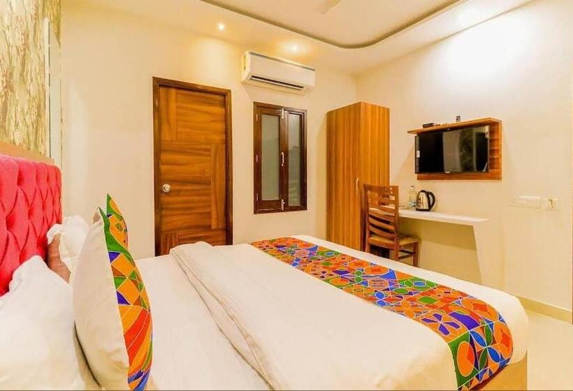 فندق Golden Velvet