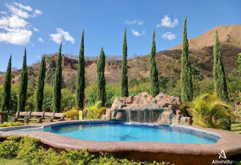 هتل Hacienda Turística Alivinatu Vilcabamba