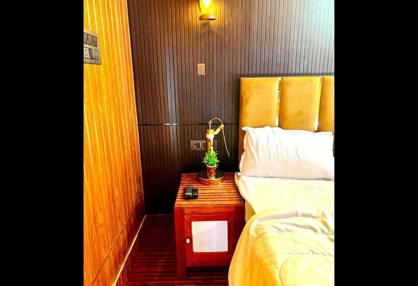 فندق The Vyom Villa