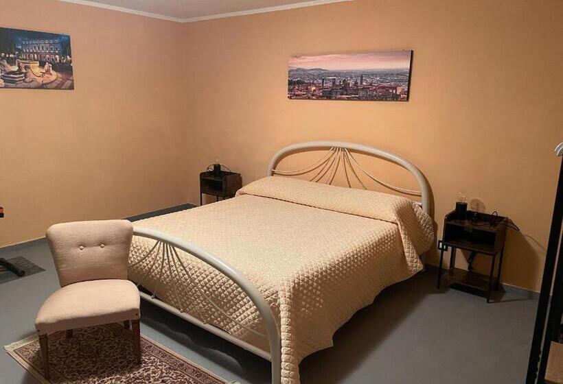 פנסיון La Porta Rossa